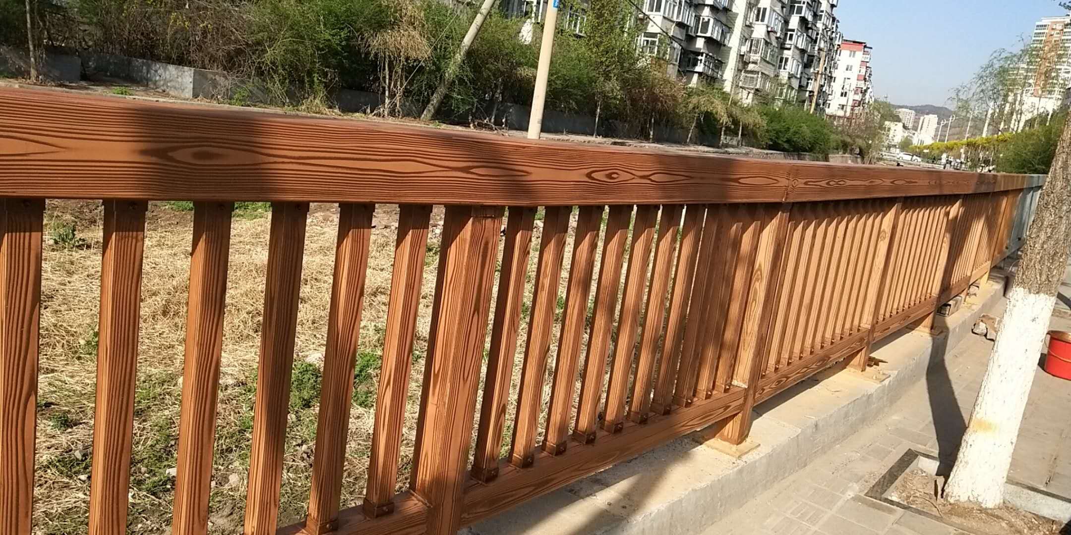 珠海河北承德护栏仿木纹漆项目